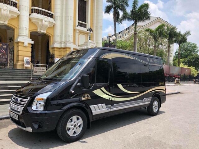 Thuê Xe Limousine 9 Chỗ Nội Bài 2 Chiều